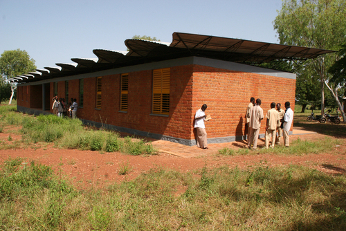 Dano_highschool_7_large