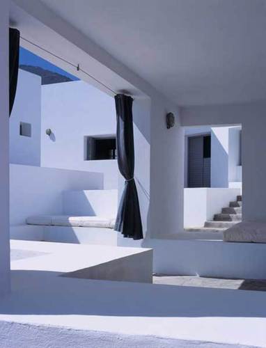 Milos-03_large