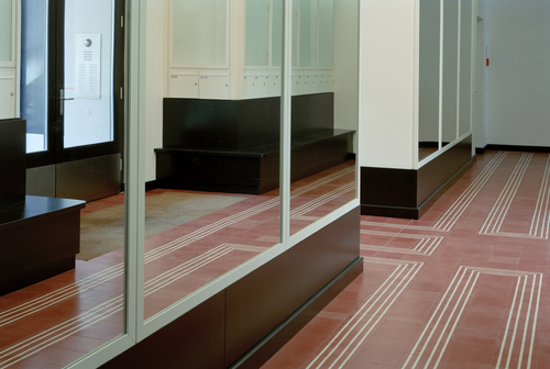 M_f_03_foyer_large