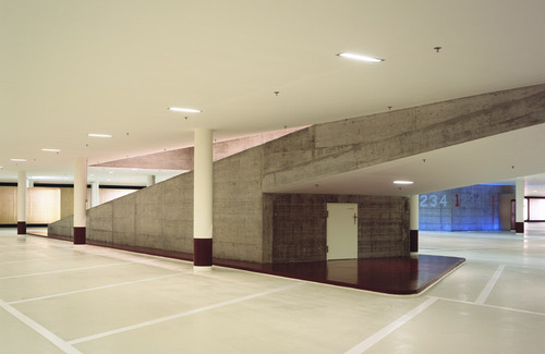 Photo_car_park_lukas_roth_6_large