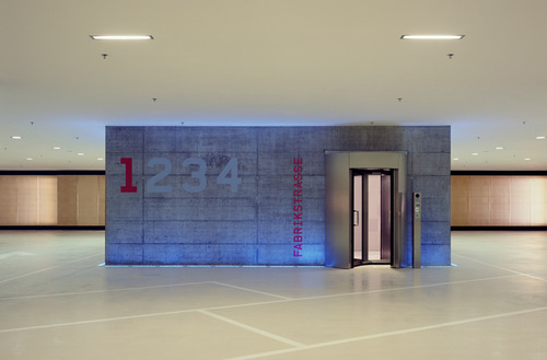 Photo_car_park_lukas_roth_10_large