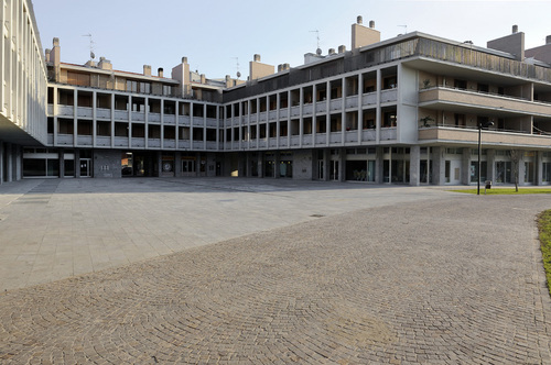 06_limbiate_-_piazza_repubblica_large