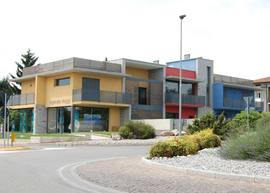 Edificio-residenziale-commerciale-_2__normal