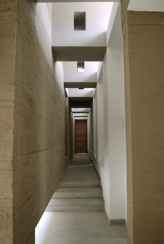 North-south-gallery-corridor-1_large