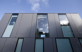 0810_slr_front_06_normal