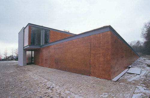 04-view-broken-house_large
