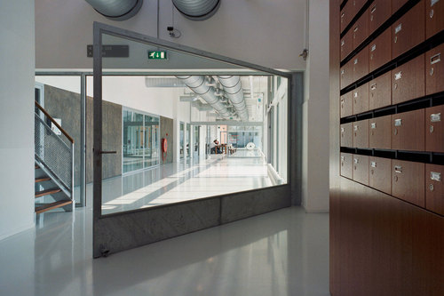 7_door_large