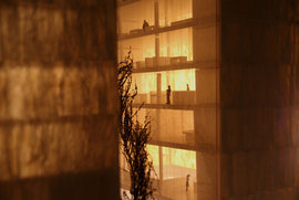 Offices-by-night_normal