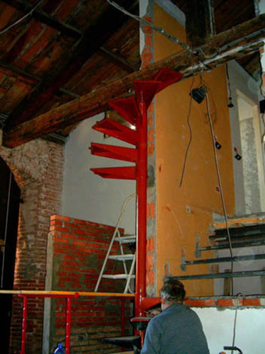 44280311_large