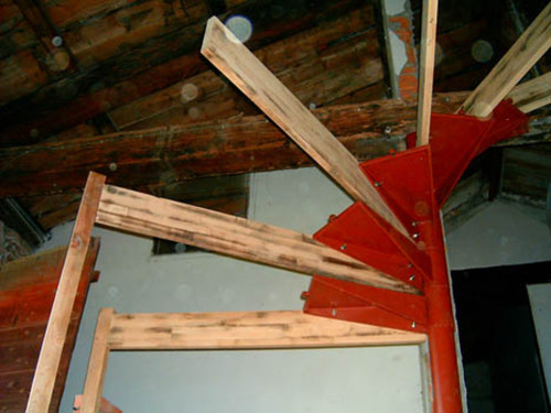 1084792360_large