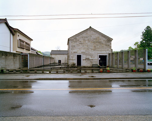 01-098_large