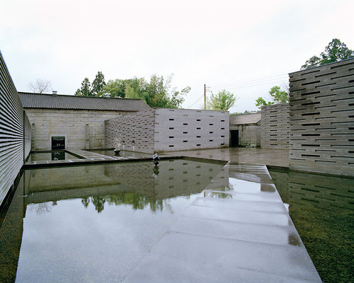 02-095_large
