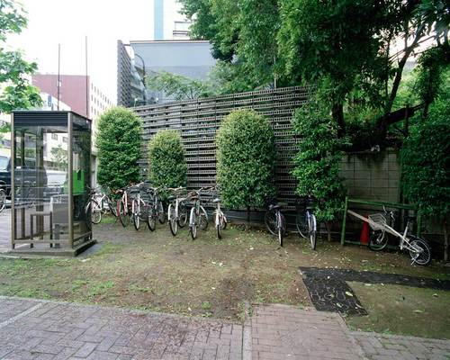 02-079_large