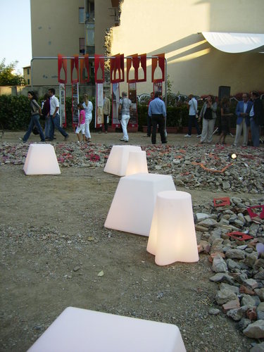 08_large