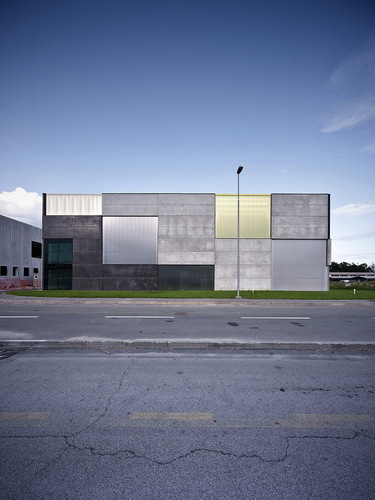 07_store__office___shop_concrete_container_006___2__large