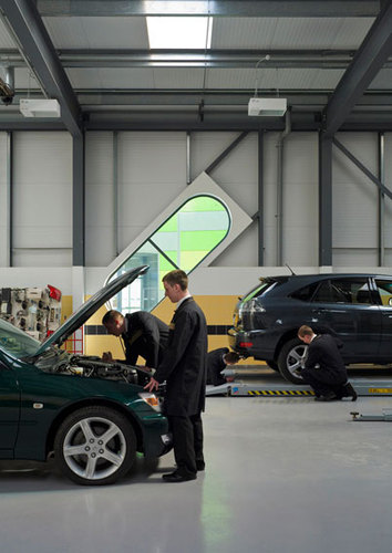 Highfileds-automotive-and-engineering-training-centre-2_large