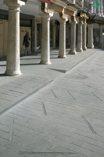 013_7133_-424_large