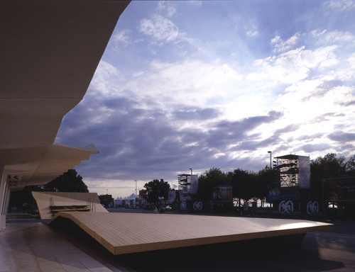 01_1_large