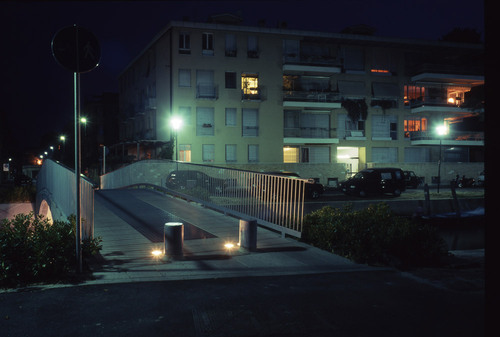 02_1_large