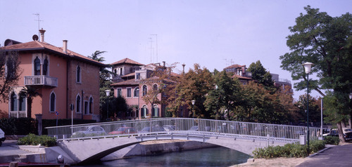 05_1_large