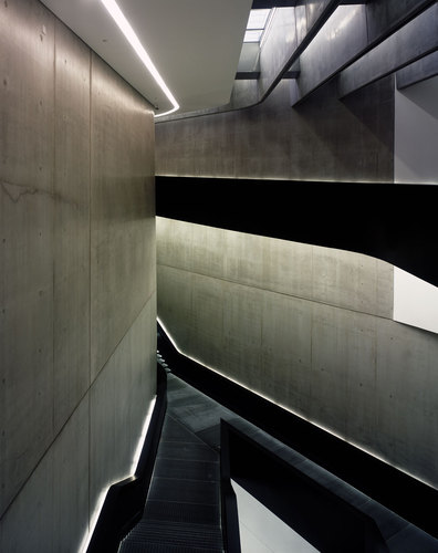 Zha_maxxi_helene-binet_1109_large