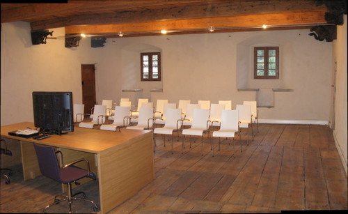 Sala_mensole_2_large