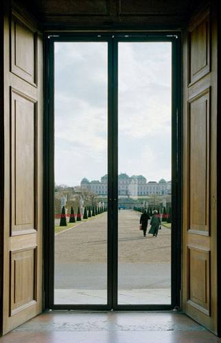 Schwarz-unteres-belvedere-372-78_fenster_large