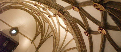 Iglesiasoraluze_boveda_large