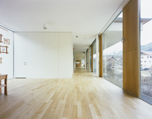 Foto_05-scuola_materna_large