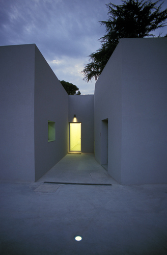 Lra_edificio-tcr_22_8_003w_large