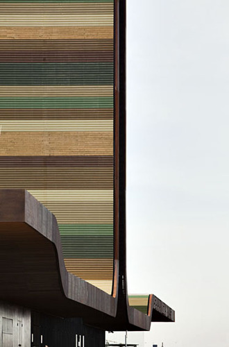 B720_architects_lleida_airport_220110_0012_large