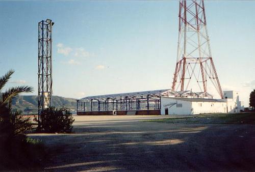 Dietro