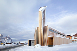 Chiesa_malga_di_seis__5__normal