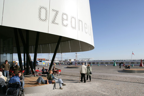 Ozeaneum-stralsund-j-m-schlorke-xz3m7372-hafenpromenade-harbor-promenade_large