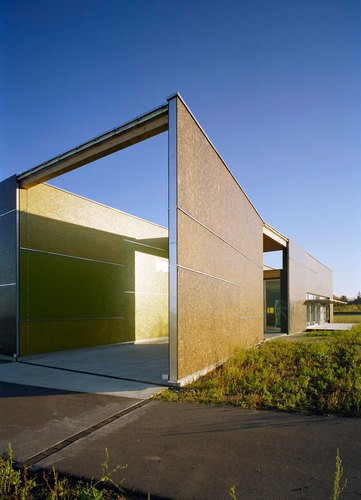 Leeb06_corner_large