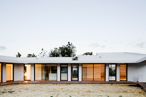 Coma_architects_palmela_090210_0557_large