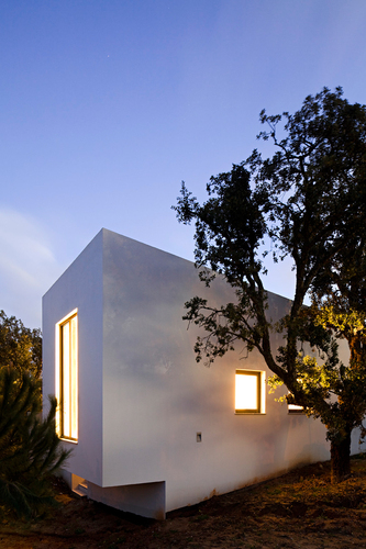 Coma_architects_palmela_090210_0633_large