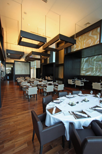 13-restaurant-02_large