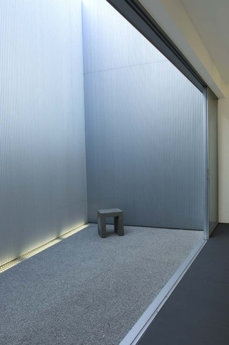 08_internal_patio-01_large