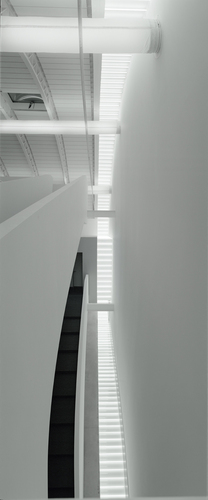 6779h04_large