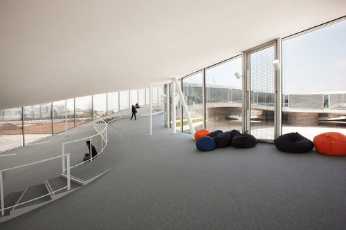 Edit_rolexlearningcenterlausanne_13_04_2010-980_large