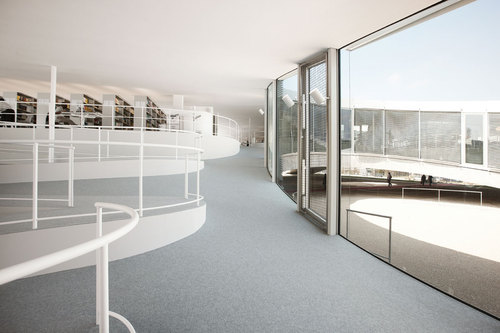 Edit_rolexlearningcenterlausanne_13_04_2010-1055_large