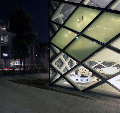 61_pradaext2tif_large