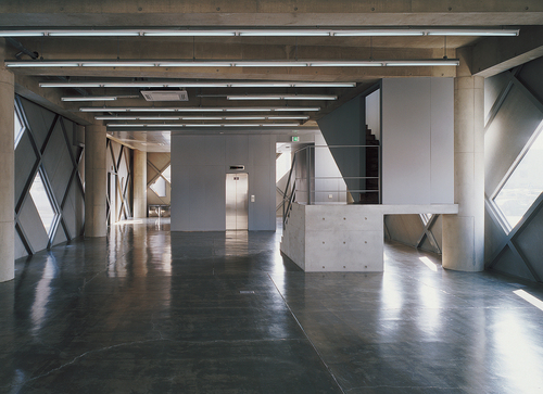 10-interior-of-office_large
