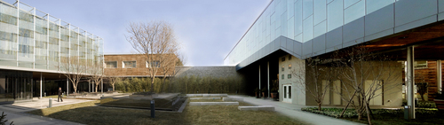 02-1-centre-courtyard_large