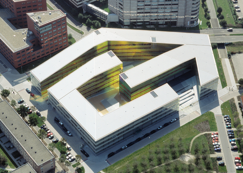 La-defense-offices_almere_defense_aeria_large