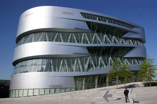 Mercedes_benz_museum_stutgartt_mbm_unstudio_large
