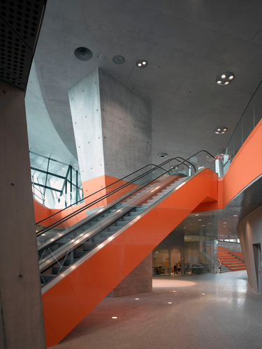 Mercedes-benz-museum_stutgartt_mbm_richters_mercedes00314_large