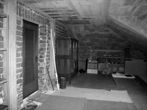 App_000_b_large