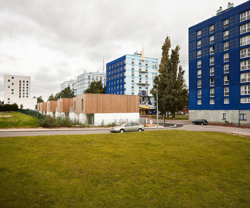 Com_tank_lens_maisonsocio_14092010-0326_large
